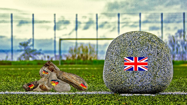 限于伤病频 限于伤病频