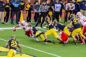 武汉攀岩的 武汉攀岩的